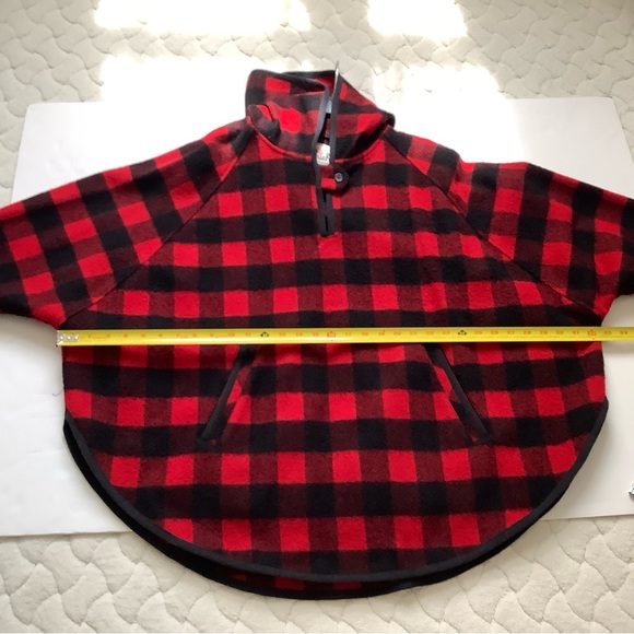 Red Buffalo Check Hooded Woolrich Poncho - Picture 11 of 15